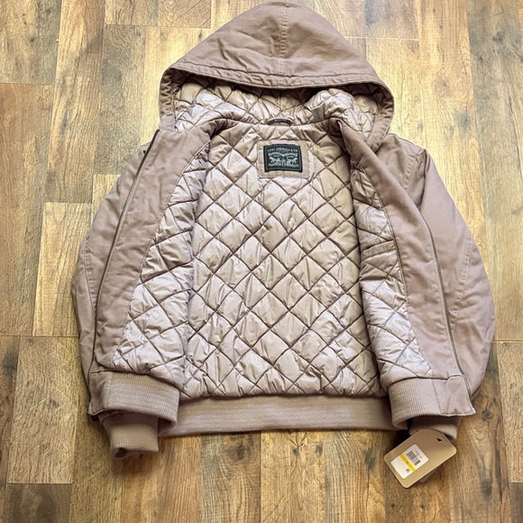 Levi's Jacket - Picture 9 of 16